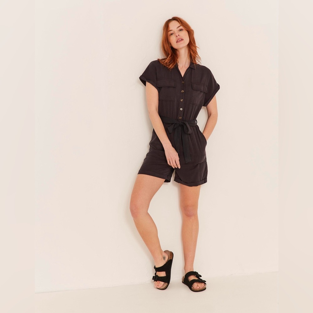 NWOT FatFace black button front romper